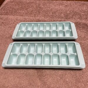 Vintage Teal Rubbermaid Stackable Ice Cube Trays Set 2 #2867 Made‎ In USA
